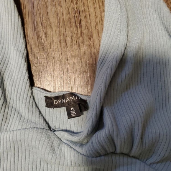 Crop top - Picture 2 of 2